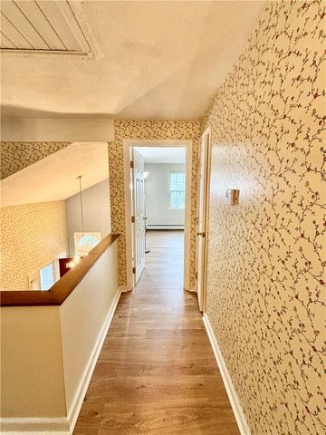 83 Arbor Drive 35A, Providence, RI 02908