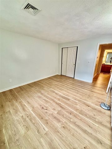83 Arbor Drive 35A, Providence, RI 02908