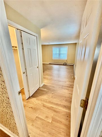 83 Arbor Drive 35A, Providence, RI 02908