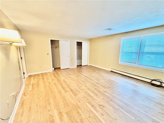 83 Arbor Drive 35A, Providence, RI 02908