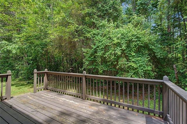 488 Barclay Court, Stone Mountain, GA 30083