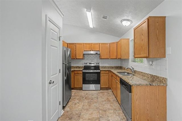 488 Barclay Court, Stone Mountain, GA 30083