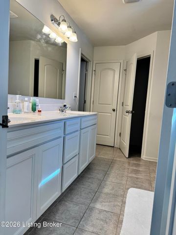 8013 Doe Trail, La Grange, KY 40031