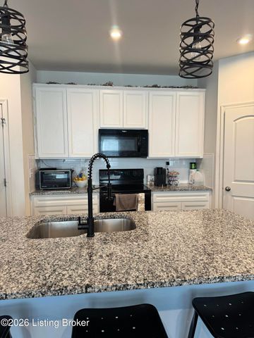 8013 Doe Trail, La Grange, KY 40031