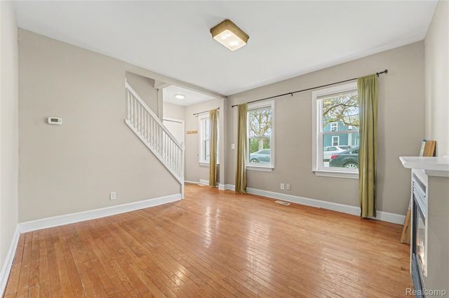12 E Church Street, Village Of Clarkston, MI 48346