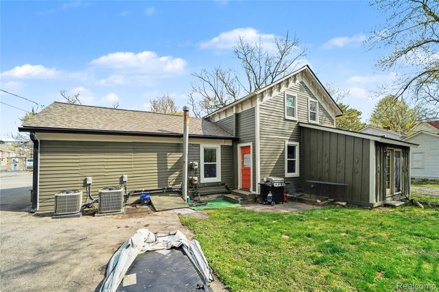 12 E Church Street, Village Of Clarkston, MI 48346