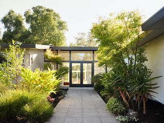 210 Cervantes Road, Portola Valley, CA 94028