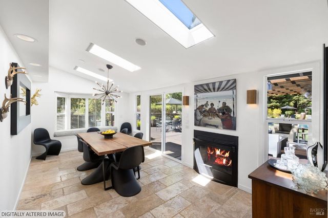 16390 Laughlin Rd, Guerneville, CA 95446