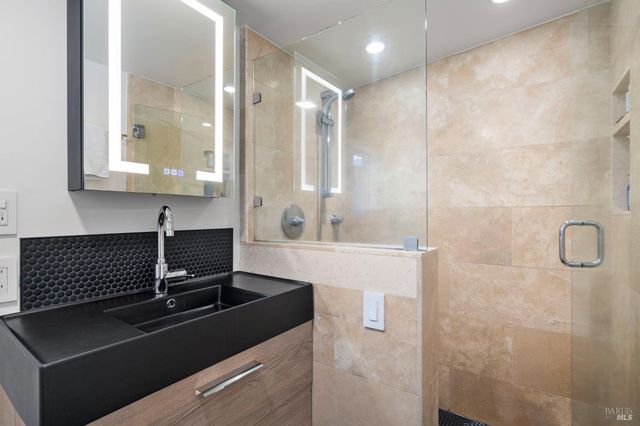 16390 Laughlin Rd, Guerneville, CA 95446