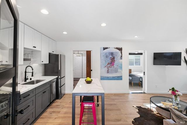 16390 Laughlin Rd, Guerneville, CA 95446