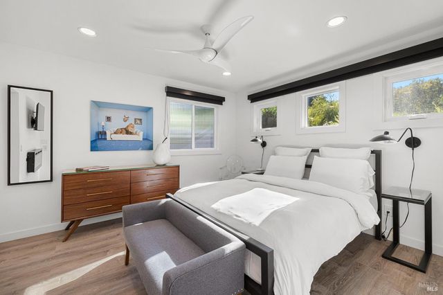 16390 Laughlin Rd, Guerneville, CA 95446