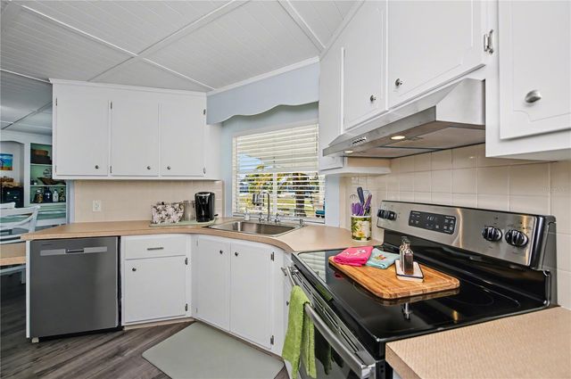 3303 BLUE JAY LANE, Englewood, FL 34224