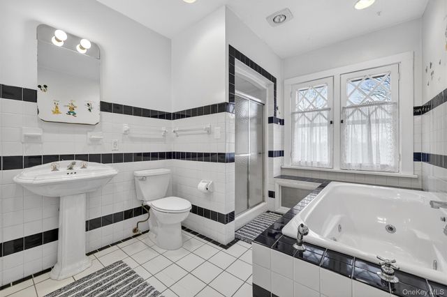 9 Ridgeview Avenue, White Plains, NY 10606