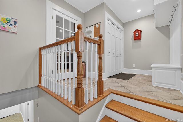 9 Ridgeview Avenue, White Plains, NY 10606