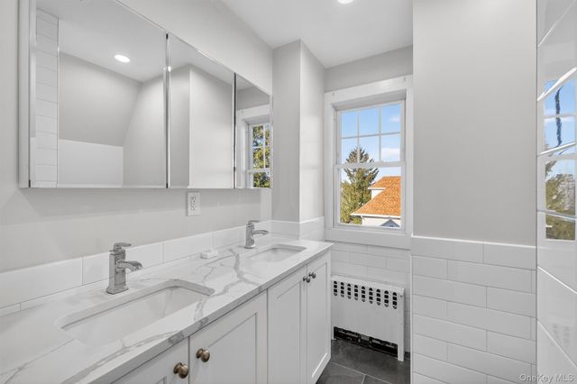 9 Ridgeview Avenue, White Plains, NY 10606