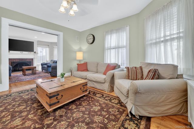 9 Ridgeview Avenue, White Plains, NY 10606