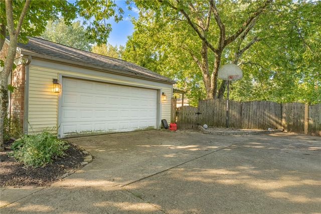 7425 Heatherwood Court, Washington Twp, OH 45459