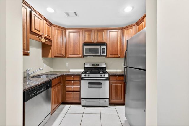 4207 Wyndam Hill Drive, Suwanee, GA 30024