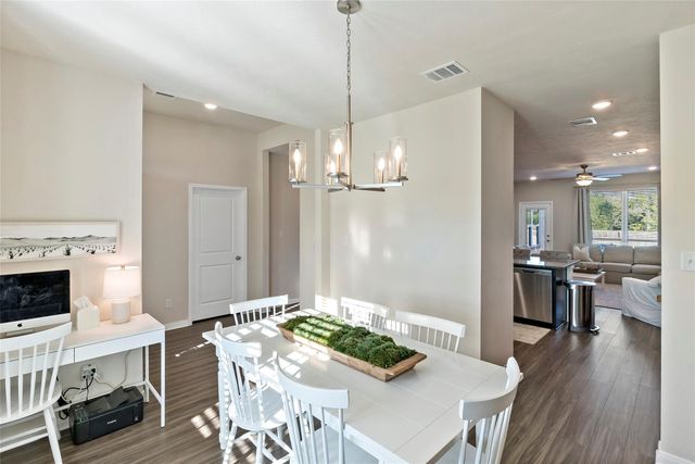 1310 Kingsgate Drive, Bryan, TX 77807