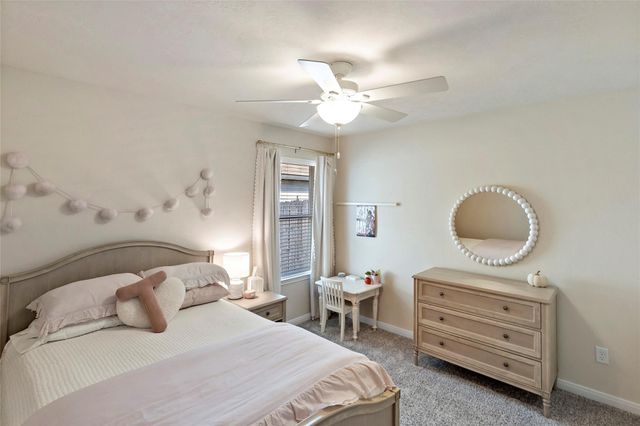 1310 Kingsgate Drive, Bryan, TX 77807