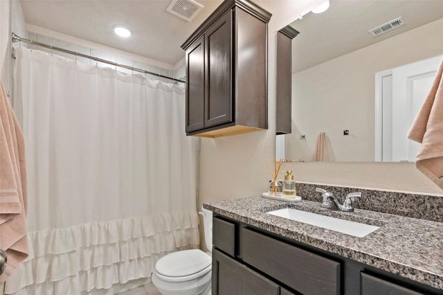 1310 Kingsgate Drive, Bryan, TX 77807