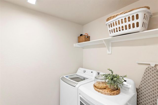 1310 Kingsgate Drive, Bryan, TX 77807