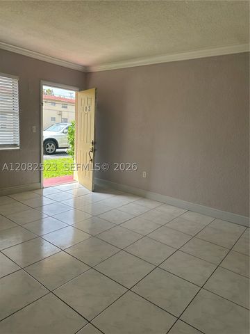3903 SW 78th Ct 103, Miami, FL 33155