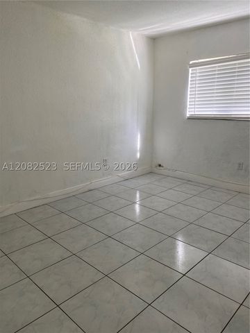 3903 SW 78th Ct 103, Miami, FL 33155