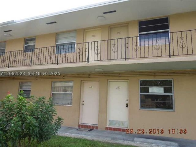 3903 SW 78th Ct 103, Miami, FL 33155