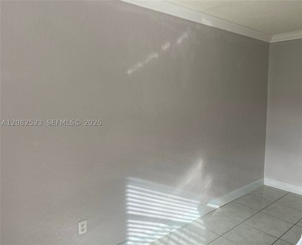 3903 SW 78th Ct 103, Miami, FL 33155