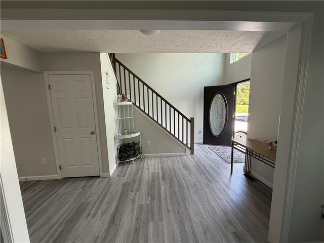 135 Tannenbaum Way, Pocono Twp, PA 18332