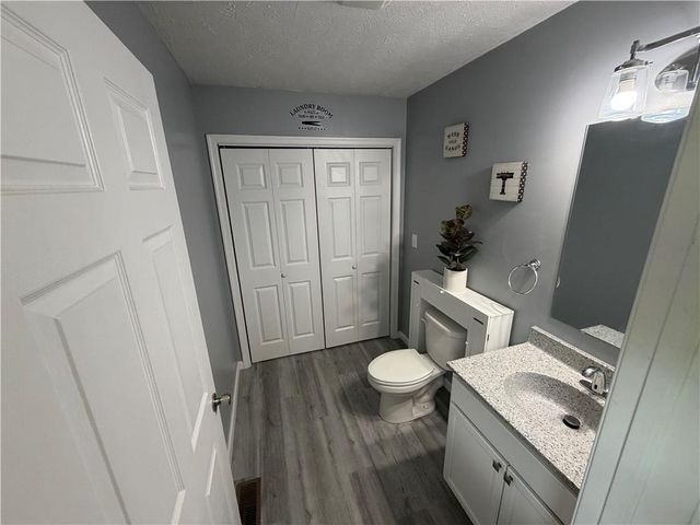 135 Tannenbaum Way, Pocono Twp, PA 18332