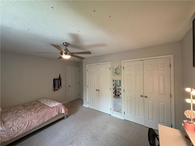 135 Tannenbaum Way, Pocono Twp, PA 18332
