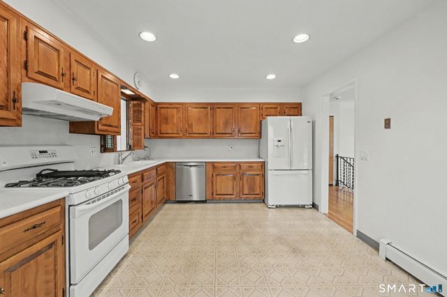 50 Reynolds Avenue, Stamford, CT 06905