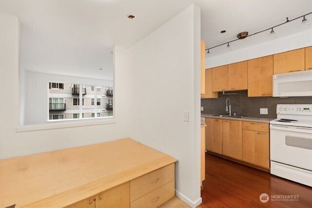 12334 31st Avenue NE #305, Seattle, WA 98125