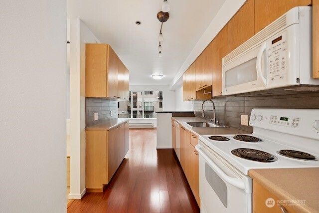 12334 31st Avenue NE #305, Seattle, WA 98125