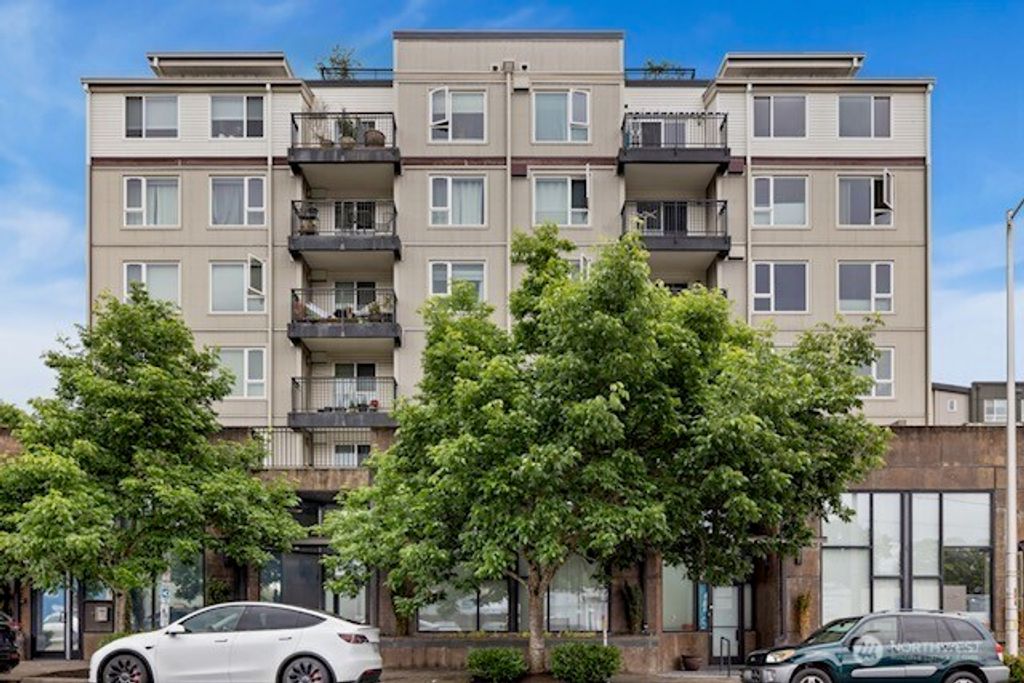 12334 31st Avenue NE #305, Seattle, WA 98125