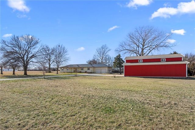 26930 Metcalf Road, Louisburg, KS 66053