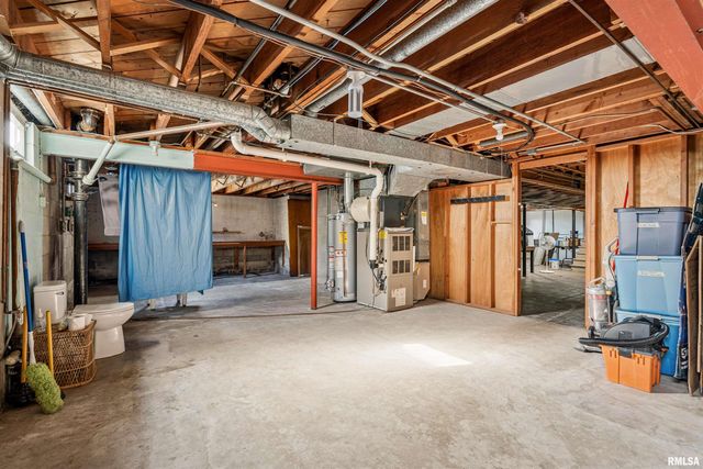 4132 RODEO Road, Davenport, IA 52806