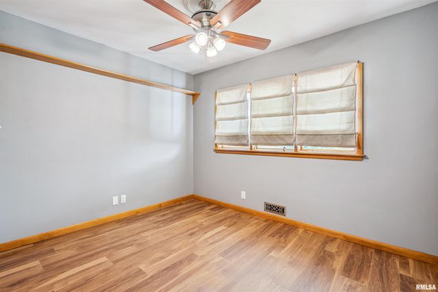 4132 RODEO Road, Davenport, IA 52806