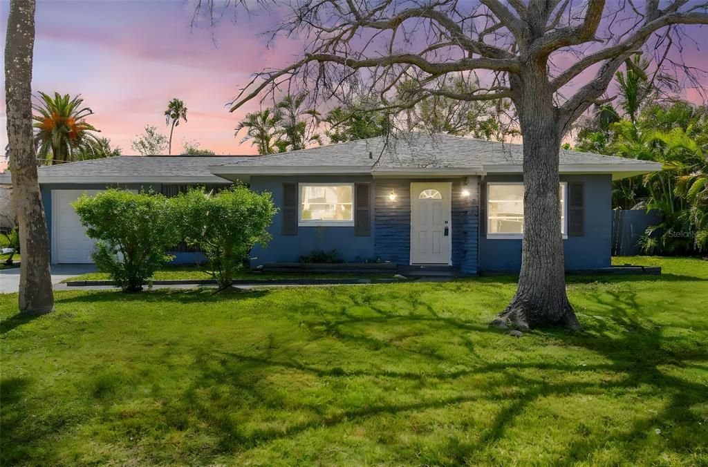 951 LANTANA AVENUE, Clearwater Beach, FL 33767