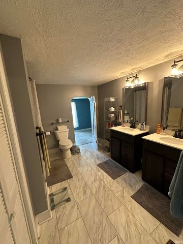 226 N East Street, Spencer, IN 47460