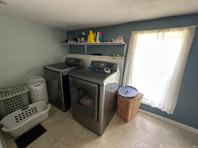 226 N East Street, Spencer, IN 47460