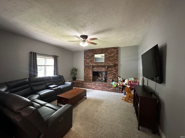 226 N East Street, Spencer, IN 47460