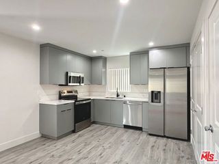 11512 Oxford Avenue F, Hawthorne, CA 90250