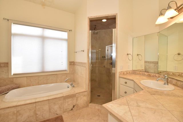 N6393 Tradewinds CIRCLE, Beaver Dam, WI 53916