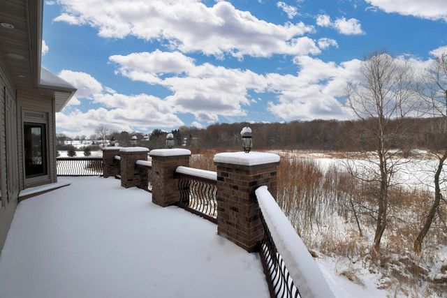 N6393 Tradewinds CIRCLE, Beaver Dam, WI 53916