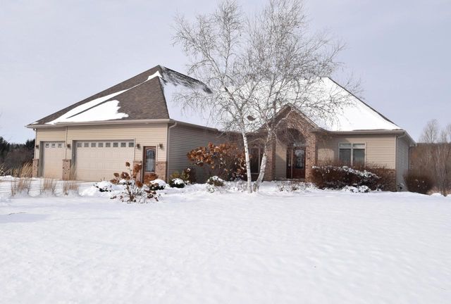 N6393 Tradewinds CIRCLE, Beaver Dam, WI 53916