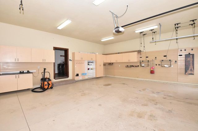 N6393 Tradewinds CIRCLE, Beaver Dam, WI 53916