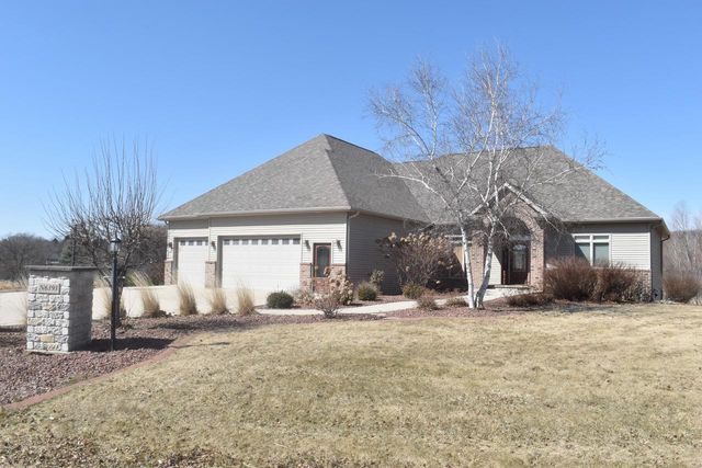 N6393 Tradewinds CIRCLE, Beaver Dam, WI 53916